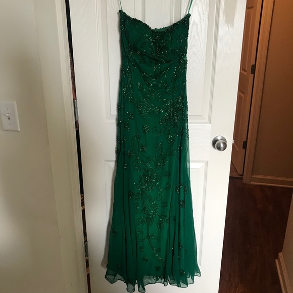 Luxe Dresses & Skirts - Emerald Beaded Dress Luxe Dresses & Skirts - Emerald Beaded Dress